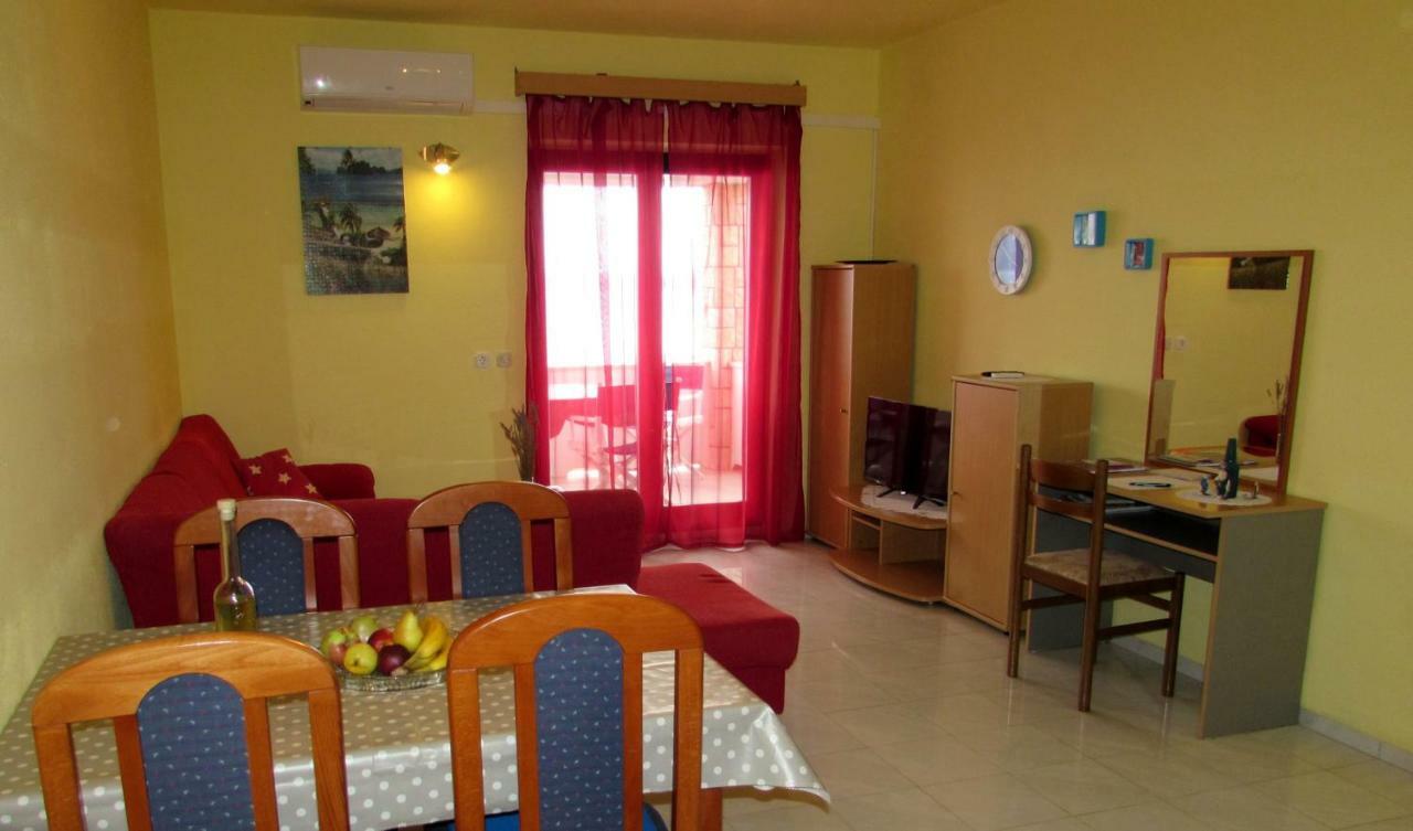 Apartmani Podobnik Klenovica Ngoại thất bức ảnh